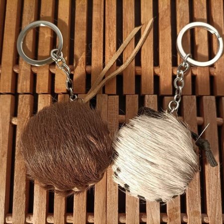 Sleutelhanger hand gemaakt - runder leer - bolletjes