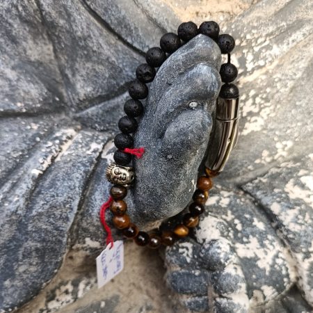 Kralen armband hand gemaakt van natuur kralen - tijgeroog en lava