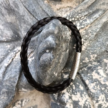 Paardenhaar armband vierkant gevlochten - zwart