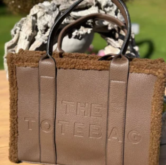 Qischa - Handtas - teddy rand - small - met extra lange riem